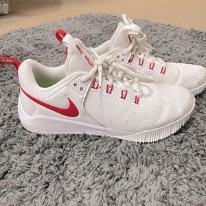Nike volley ball shoes! Size 7W